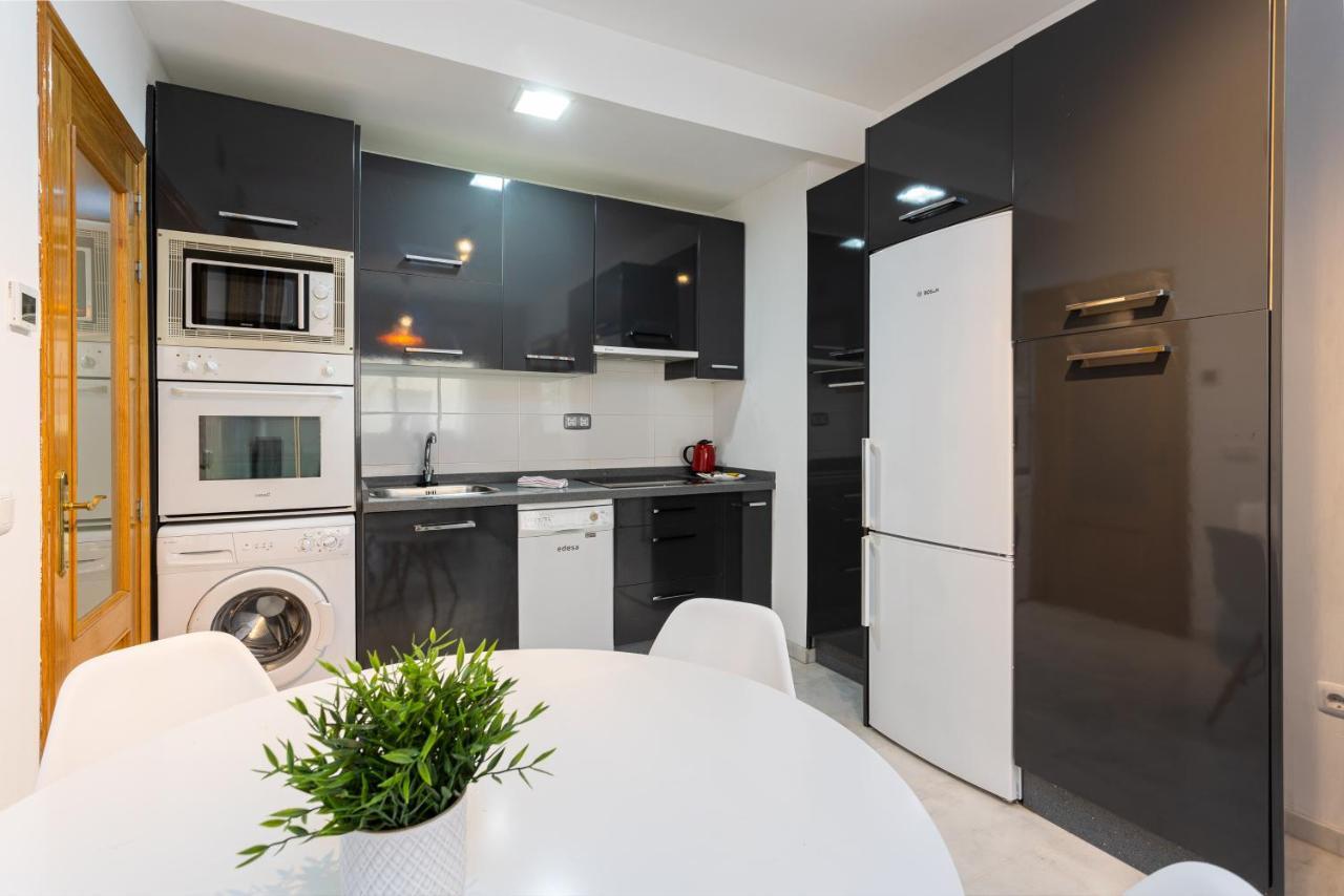 Holidays2Malaga Carrera Capuchinos Free Parking Aircon Downtown מראה חיצוני תמונה